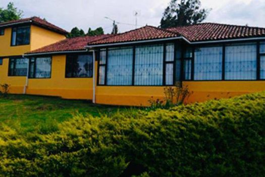 El Hogar Monserrate está ubicado en Cundinamarca. 